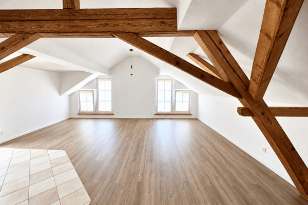 Wohnen mit Loft-Charakter - Charmante 3 Zimmer-Dachwohnung in Leibstadt 3