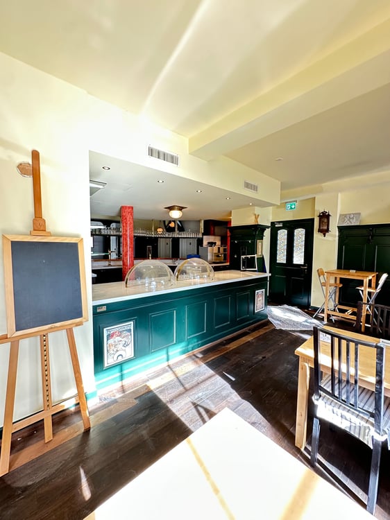 Charmantes Café-Restaurant an der Blumenstrasse in Goldach 12