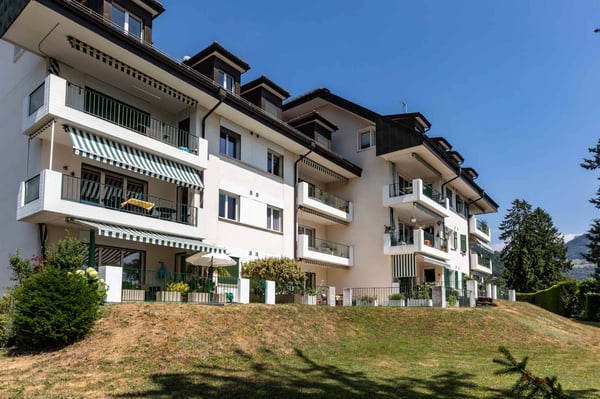 Appartement de 3.5 au dernier étage avec vue sur le lac