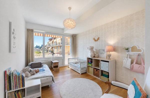 Bel appartement entièrement rénové à la situation très centrale 7