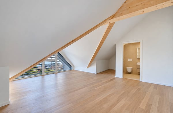 Spacieux séjour et grandes chambres pour ce 3.5 pièces en duplex 7