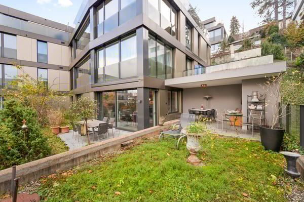 Modern wohnen in Binningen - klare Architektur, stilvolles Ambiente 12