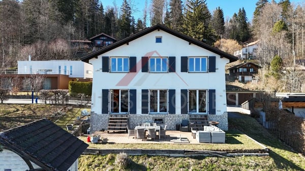 Votre futur havre de lumière - maison rénovée à La Chaux-de-Fonds avec vue et indépendance énergétique 11