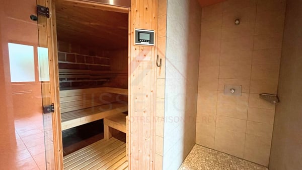 Opportunité rare à Courtételle : local commercial de 180 m² équipé, idéal bien-être, fitness ou activité paramédicale 12