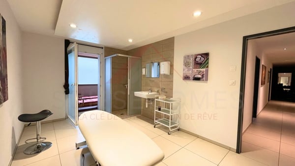 Opportunité rare à Courtételle : local commercial de 180 m² équipé, idéal bien-être, fitness ou activité paramédicale 7