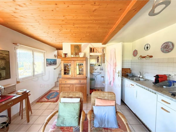 Maison individuelle de charme à La Chaux-de-Fonds - authenticité préservée et confort moderne 10