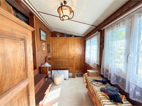 Maison individuelle de charme à La Chaux-de-Fonds - authenticité préservée et confort moderne 13