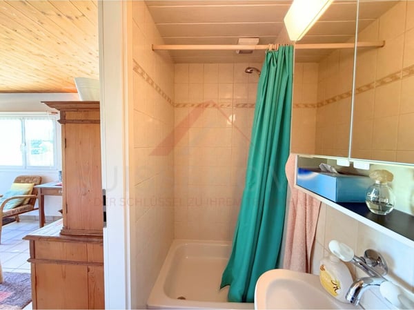 Maison individuelle de charme à La Chaux-de-Fonds - authenticité préservée et confort moderne 14