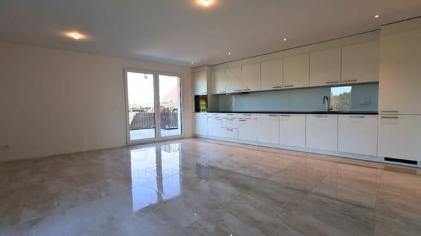 Wohnen mit Weitblick - moderne 1.5-Zimmer-Attikawohnung in Gurmels mit 45 m² Terrasse 3