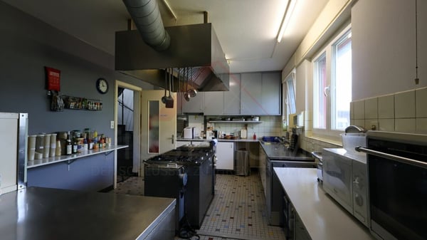 Propriété résidentielle et commerciale à Fahy (JU) - charme et potentiel pour vivre et travailler au même endroit 12