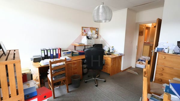 Attraktives Wohn- und Geschäftshaus mit Restaurant und Entwicklungsmöglichkeiten in Plaffeien 16