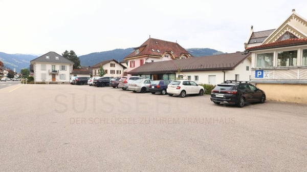 Attraktives Wohn- und Geschäftshaus mit Restaurant und Entwicklungsmöglichkeiten in Plaffeien 25