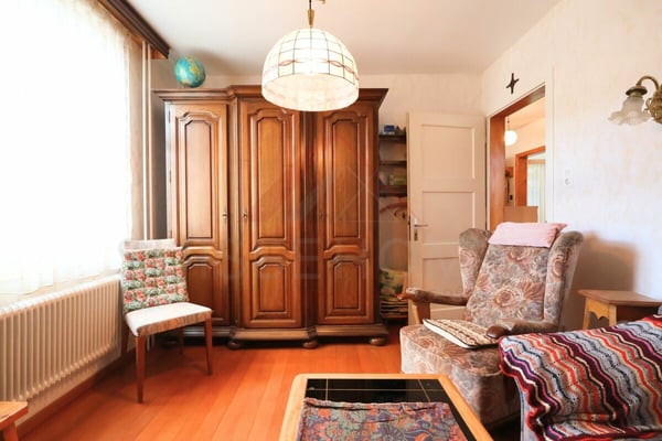 Projet immobilier à saisir à Delémont - immeuble de 3 logements sur grande parcelle, à rénover ou transformer 17