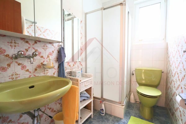 Projet immobilier à saisir à Delémont - immeuble de 3 logements sur grande parcelle, à rénover ou transformer 9