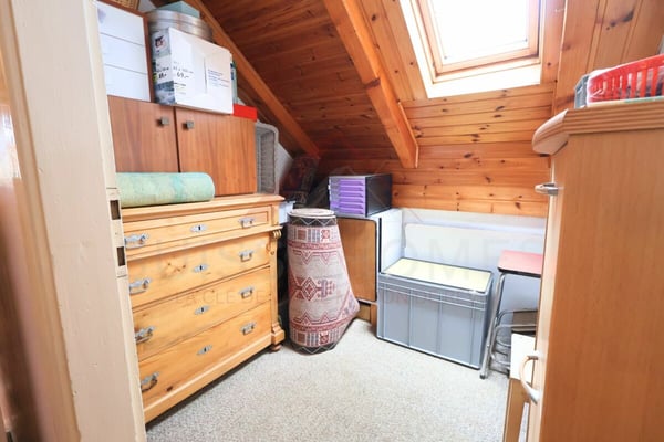 Projet immobilier à saisir à Delémont - immeuble de 3 logements sur grande parcelle, à rénover ou transformer 23