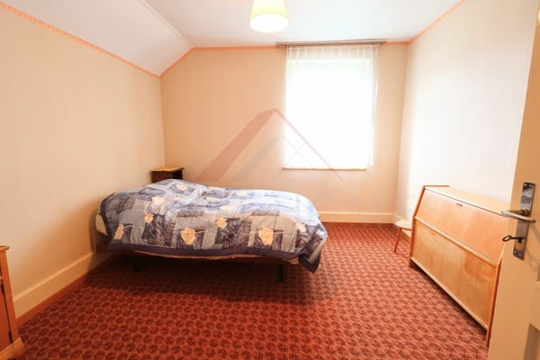 Projet immobilier à saisir à Delémont - immeuble de 3 logements sur grande parcelle, à rénover ou transformer 21