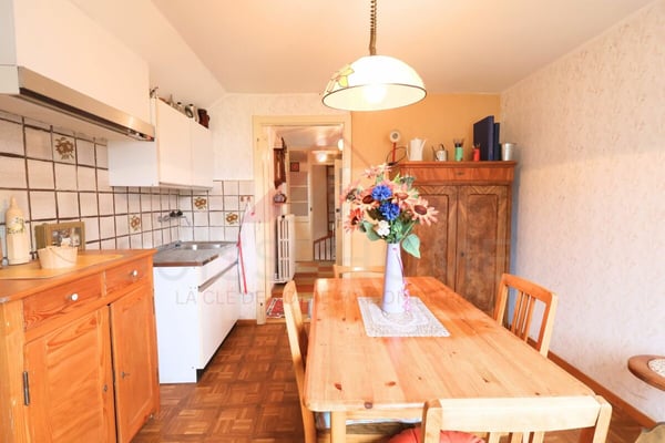 Projet immobilier à saisir à Delémont - immeuble de 3 logements sur grande parcelle, à rénover ou transformer 20