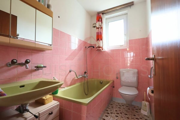 Projet immobilier à saisir à Delémont - immeuble de 3 logements sur grande parcelle, à rénover ou transformer 15