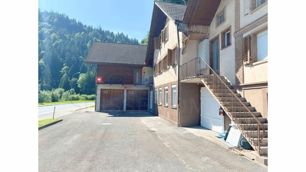 Seltene Gelegenheit in Oensingen - Bauland mit Bestandesobjekt und unverbaubarer Aussicht 1