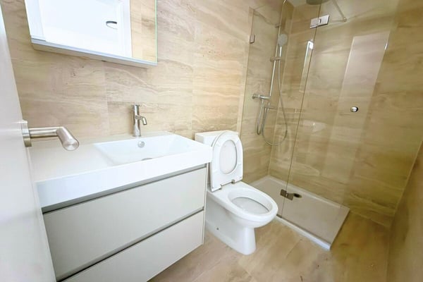 Frisch renovierte 1.5-Zimmer-Wohnung im Einfamilienhaus in Spiez 11