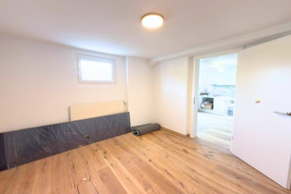 Frisch renovierte 1.5-Zimmer-Wohnung im Einfamilienhaus in Spiez 5