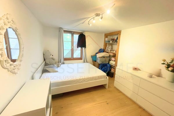 Grosszügiges Zweigenerationenhaus in Grenchen - 3.5 Zimmer, grosses Grundstück und vielseitiges Potenzial 11