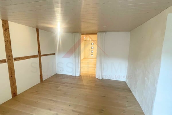 Grosszügiges Zweigenerationenhaus in Grenchen - 3.5 Zimmer, grosses Grundstück und vielseitiges Potenzial 13