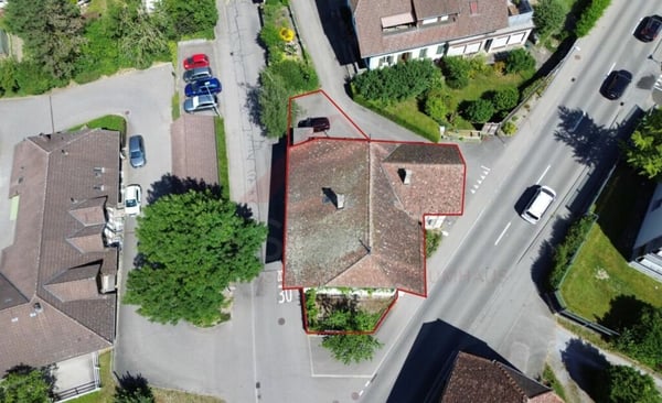 Sanierungsobjekt mit genehmigtem Bauprojekt - Wohn- & Geschäftshaus in Urtenen-Schönbühl 2