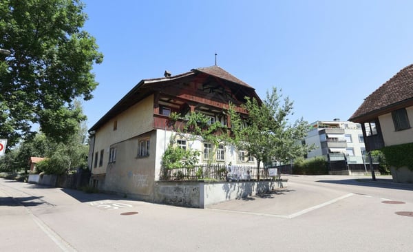 Sanierungsobjekt mit genehmigtem Bauprojekt - Wohn- & Geschäftshaus in Urtenen-Schönbühl 4