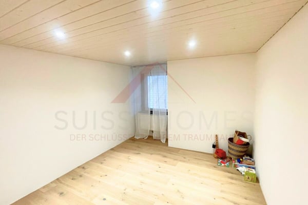 Grosszügiges Zweigenerationenhaus in Grenchen - 3.5 Zimmer, grosses Grundstück und vielseitiges Potenzial 14