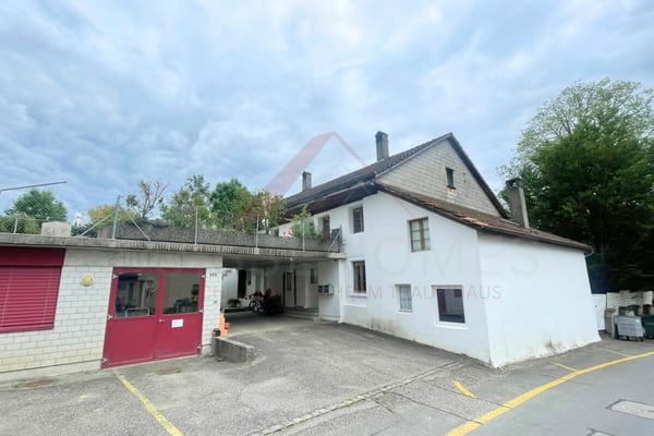 Grosszügiges Zweigenerationenhaus in Grenchen - 3.5 Zimmer, grosses Grundstück und vielseitiges Potenzial 2