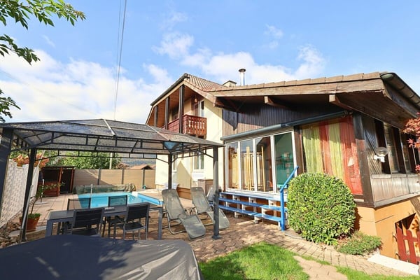 Stilvolles Familienidyll mit Pool & Sauna - charmantes Einfamilienhaus in ruhiger Lage in Kestenholz 7