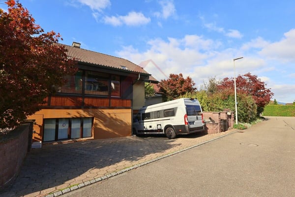 Stilvolles Familienidyll mit Pool & Sauna - charmantes Einfamilienhaus in ruhiger Lage in Kestenholz 4