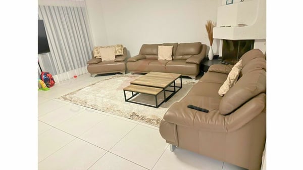 Grosszügig, modern, zentral - 1.5-Zimmer-Wohnung mit 150 m² Wohnkomfort in Huttwil 3