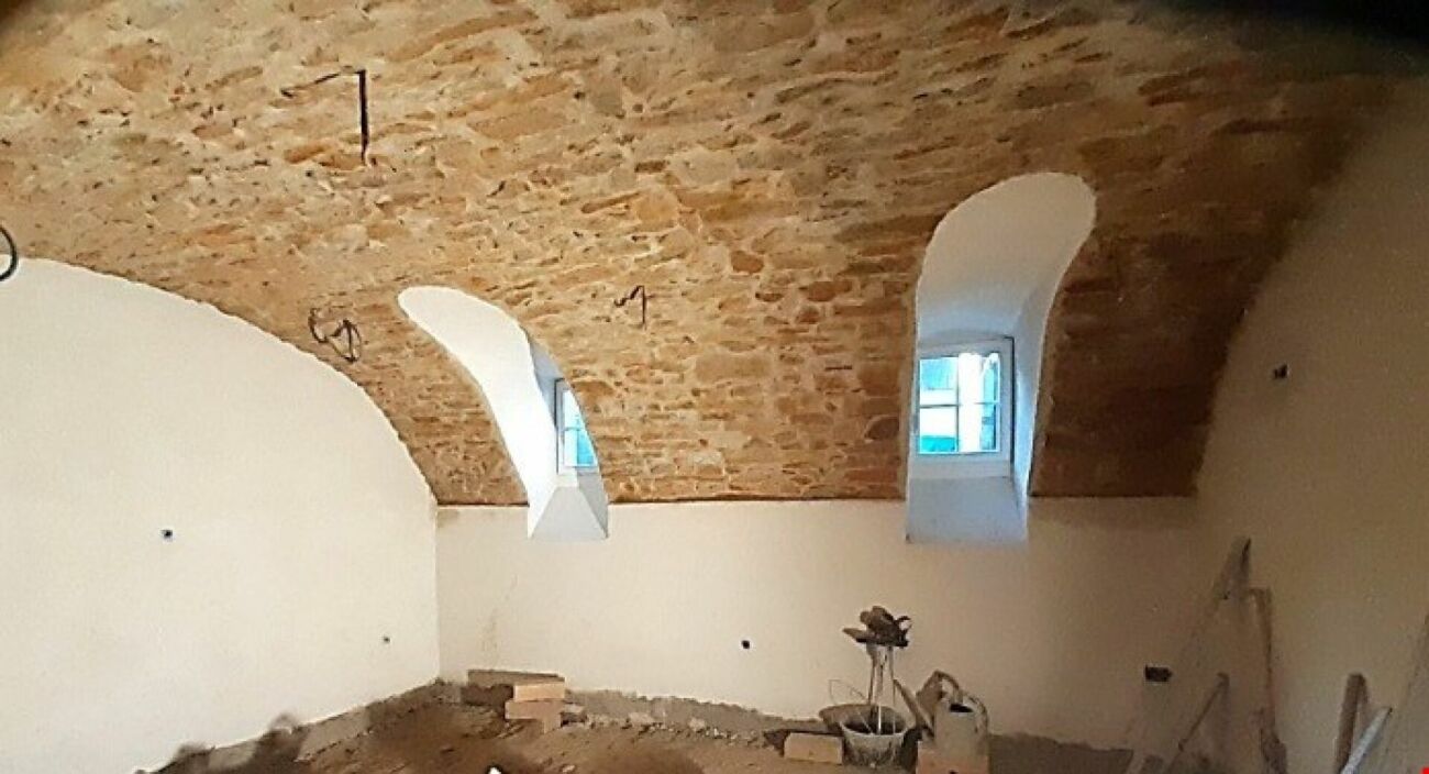 Charmantes Mehrfamilienhaus in Klingnau mit 3 grosszügigen Wohneinheiten und vielfältigem Nutzungspotenzial