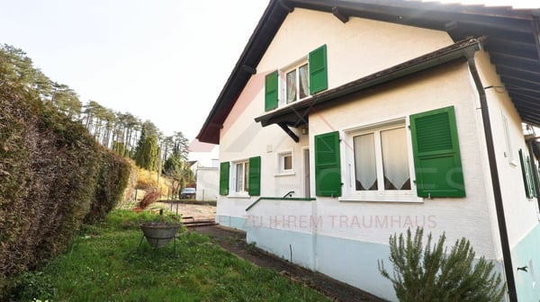 Maison 4.5 pièces pleine de charme avec vue panoramique sur le château et deux terrasses