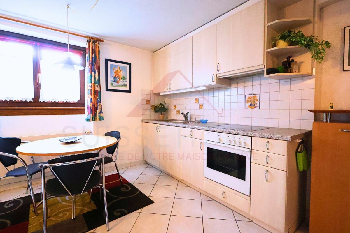 Porrentruy - Belle villa spacieuse avec piscine, jacuzzi et logement indépendant