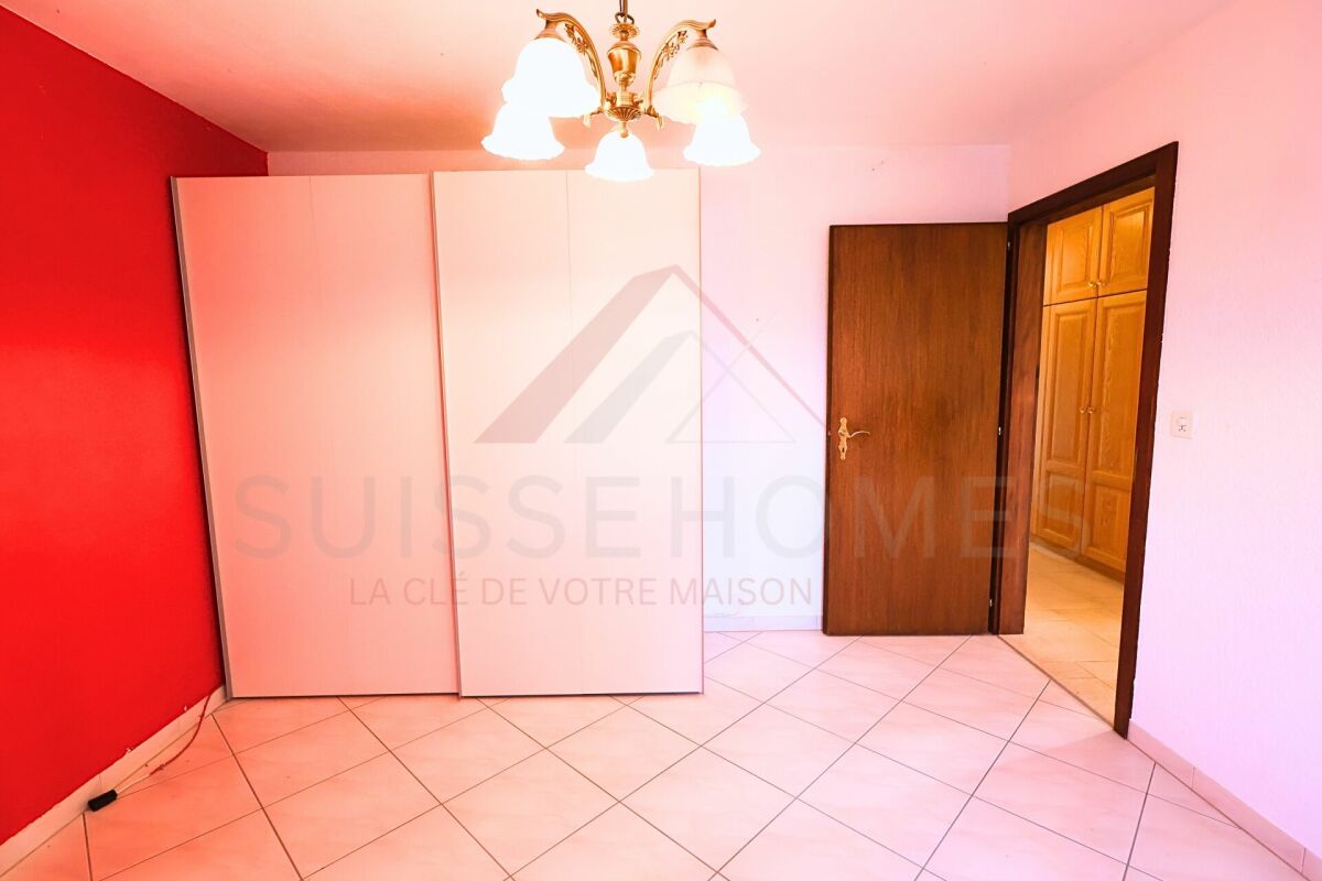 Porrentruy - Belle villa spacieuse avec piscine, jacuzzi et logement indépendant