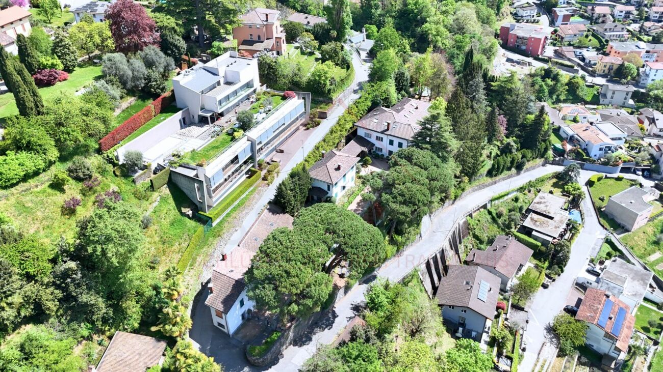 Entwicklungsareal mit drei Wohngebäuden und erheblichem Ausbaupotenzial in Mendrisio