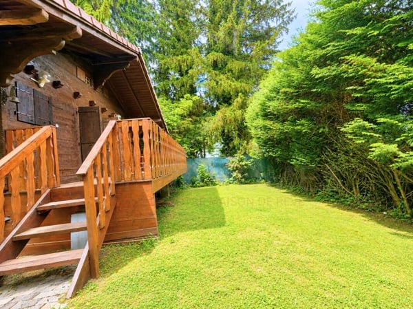 Rare opportunité - Chalet entièrement rénové à vendre à Lausanne 6