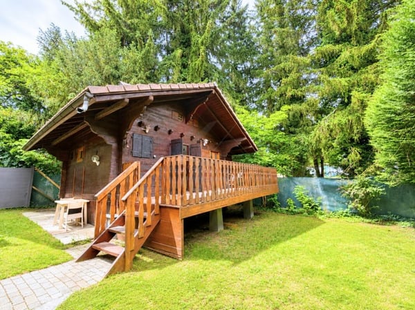 Rare opportunité - Chalet entièrement rénové à vendre à Lausanne 1