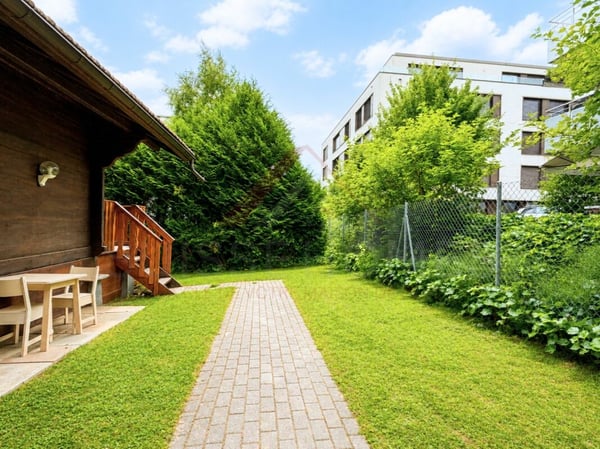 Rare opportunité - Chalet entièrement rénové à vendre à Lausanne 7