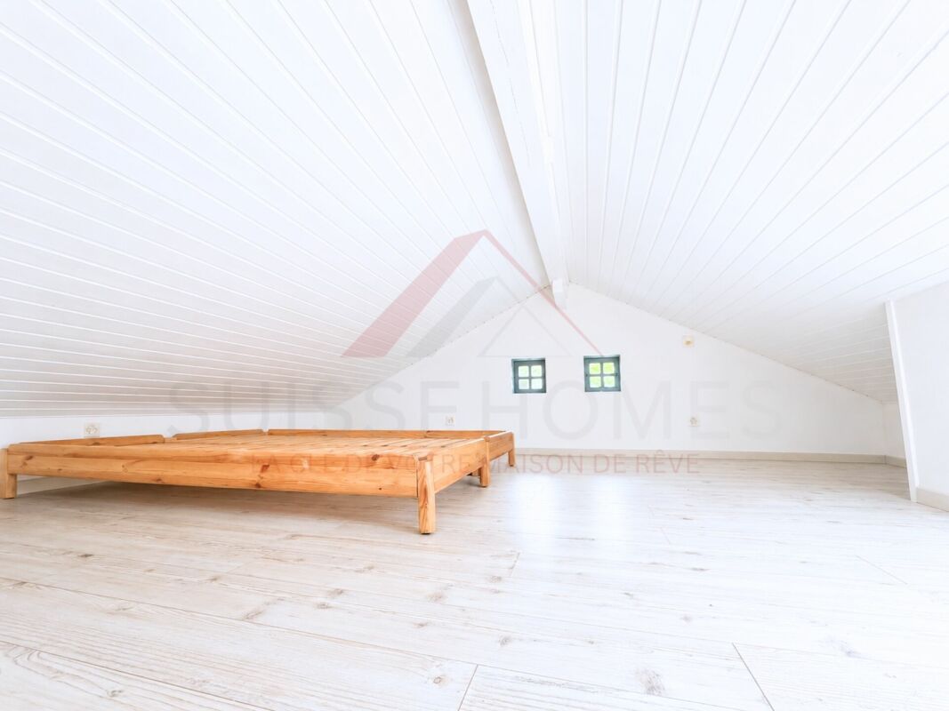 Rare opportunité - Chalet entièrement rénové à vendre à Lausanne