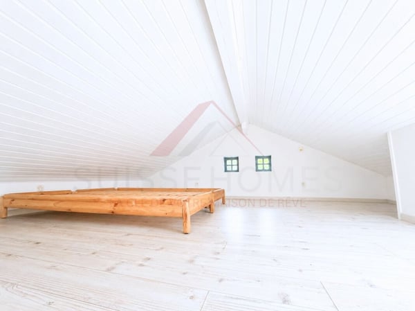 Rare opportunité - Chalet entièrement rénové à vendre à Lausanne 4