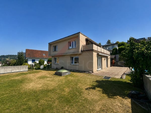 Charmantes 7-Zimmer-Einfamilienhaus mit Einliegerwohnung und grossem Potenzial in Wohlen AG