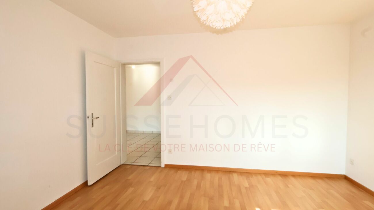 Marly - Appartement 3.5 pièces rénové avec balcon ensoleillé et vue verdoyante