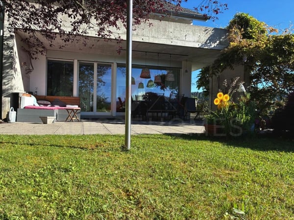 Charmantes 6.5-Zimmer-Einfamilienhaus mit Erdwärme, Doppelgarage und grosszügigem Raumangebot 5