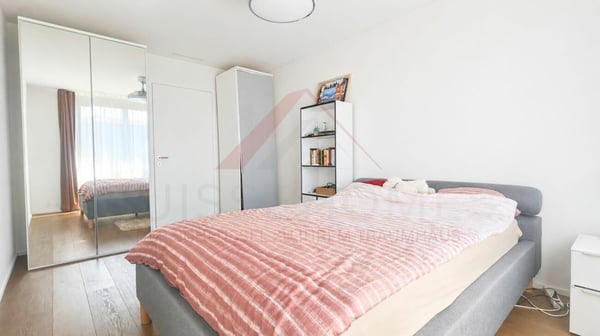 Exklusive 5.5 Zimmer Maisonette mit Designküche, Loggia und Minergie Standard 10