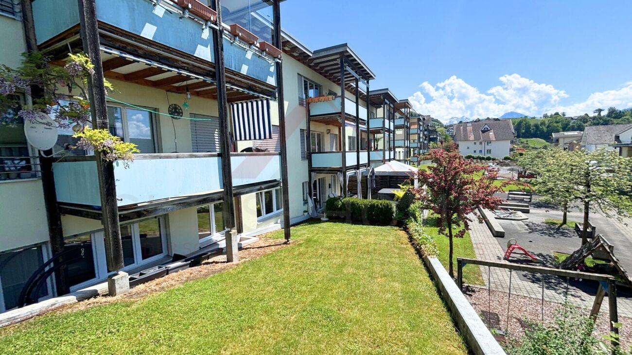 Traumhafte Seesicht über dem Vierwaldstättersee | Exklusive 2.5 Zimmer Wohnung mit 35 m² Terrasse
