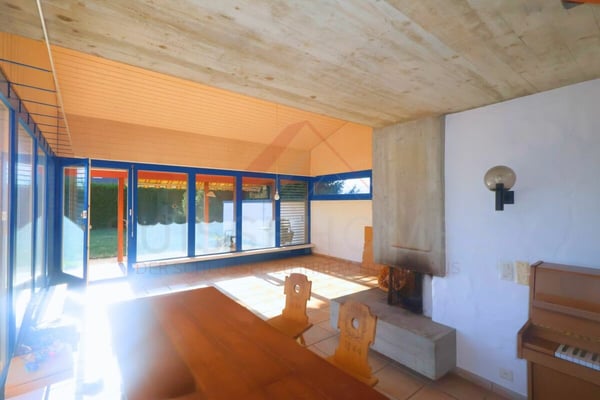 Traumhafte Seesicht am Bielersee  8.5 Zimmer Haus mit Pool und 1'443 m² Grundstück 10
